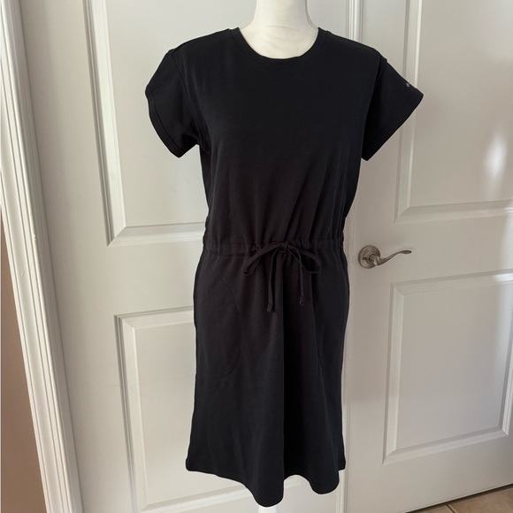 NWOT COLUMBIA Women's Trek French Terry Dress - Picture 3 of 14